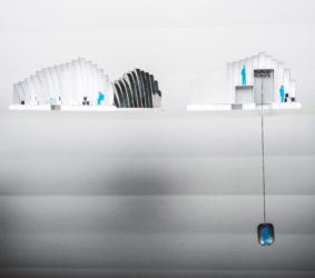 SHELLTER pakub uut arhitektuurset lahendust Arktikas süvaveemõõtmisi teostavatele teadusjaamadele. Triivjääle rajatavates baasides on oluline luua paindlik ja keerulistele ilmastikuoludele vastupidav struktuur Autorid Juhan Kangilaski/arhitektuur, Jekaterina Zakilova/sisearhitektuur, Raul Polding/tootedisain. Foto: Tõnu Tunnel