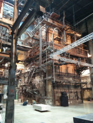 EKA Disainiteaduskonna tudengid joonistamise/maalimise praktikal Kultuurikatlas mais 2016