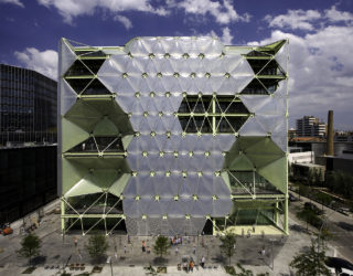 "Media-ICT building" 2010. Innovaatiline ja nutikas kontorihoone Barcelonas pälvis 2011 WAFi maailma parima hoone tiitli