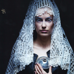 SirjeLaansoUgriOrientfotoKertinVasser_800x800_acf_cropped