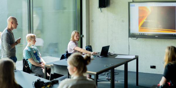 Noortele: kuidas saab fotost kunst?