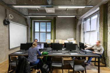 Mustandite labori kohtumised