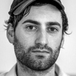 Baloise-Art-Prize-2008_Tris-Vonna-Michell_Portrait-scaled-aspect-ratio-1080-1080