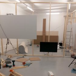 Kunstivaljal-tootamine-scaled-aspect-ratio-1080-1080