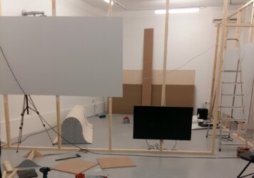 Kunstiväljal töötamine