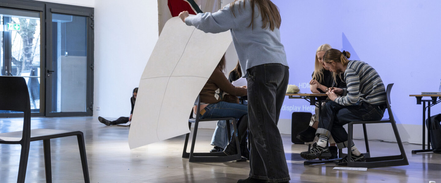 Gallery: second day of the event series “(anti-)career days” at EKA Gallery