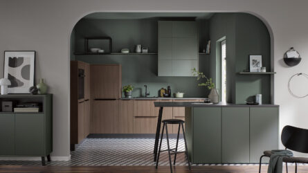 Vegas_Gruen-metallic_Walnuss-natur_f_1700x1200-aspect-ratio-1920-1080