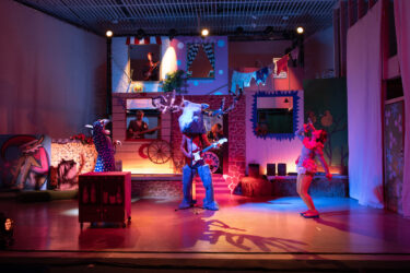 ants1_CarmenElectra_kaur-tora-14