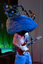 ants1_CarmenElectra_kaur-tora-16