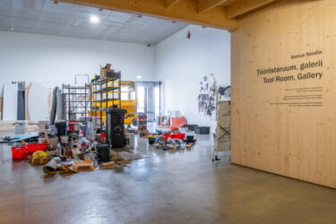 02.5_Tööriistaruum, galerii EKA Galeriis_foto August Kilmi copy