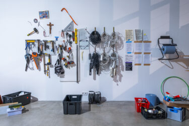 08_Tööriistaruum, galerii EKA Galeriis_foto August Kilmi