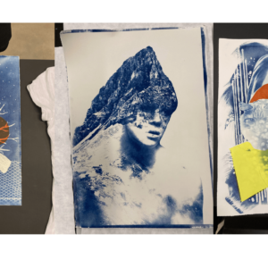 Green and Red Decorative Christmas Animated Presentation