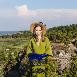 Kummardused foto Iris Kivisalu ja Riina Varol1