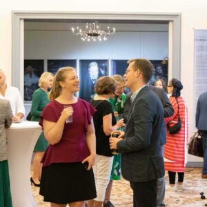 Kummardus-naitus-Berliin-avamine-28.09.23-16-scaled