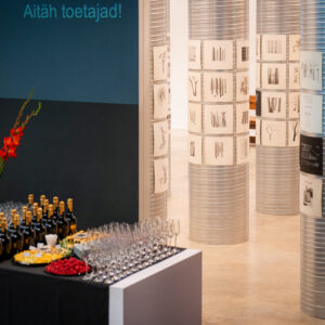 28.08_EKA arhitektuuriõppe 75. aasta avamine, ajalehe esitlus ja näituse 30x30 avamine_evertpalmets-74