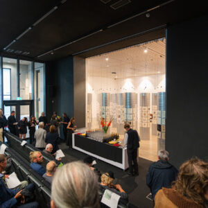 28.08_EKA arhitektuuriõppe 75. aasta avamine, ajalehe esitlus ja näituse 30x30 avamine_evertpalmets-78