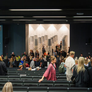 28.08_EKA arhitektuuriõppe 75. aasta avamine, ajalehe esitlus ja näituse 30x30 avamine_evertpalmets-79