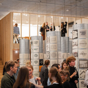 28.08_EKA arhitektuuriõppe 75. aasta avamine, ajalehe esitlus ja näituse 30x30 avamine_evertpalmets-112