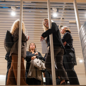 28.08_EKA arhitektuuriõppe 75. aasta avamine, ajalehe esitlus ja näituse 30x30 avamine_evertpalmets-120