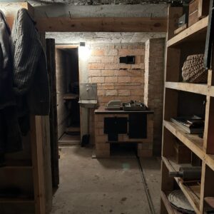 vaade lubatud moosikeldrist salakeldrisse-1