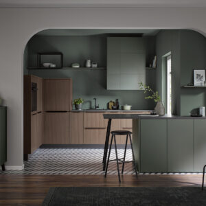 Vegas_Gruen-metallic_Walnuss-natur_f_1700x1200