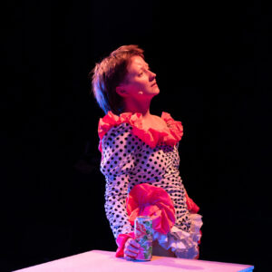 ants1_CarmenElectra_kaur-tora-19