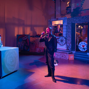 ants1_CarmenElectra_kaur-tora-31