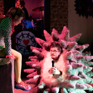 ants1_CarmenElectra_kaur-tora-43