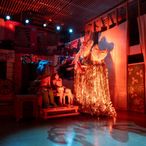 ants1_CarmenElectra_kaur-tora-52