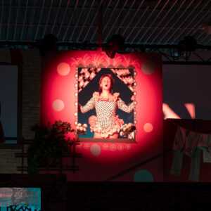 ants1_CarmenElectra_kaur-tora-53