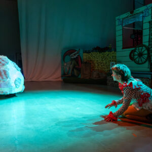 ants1_CarmenElectra_kaur-tora-61