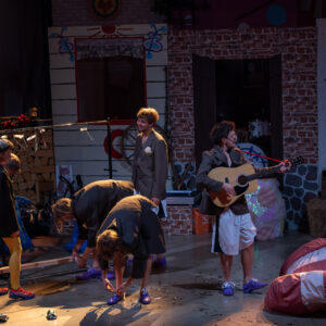 ants1_CarmenElectra_kaur-tora-81