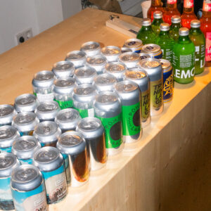 02_„Tööriistaruum, galerii” ja „Täheldusi vahetust lähedusest“ avamine EKA Galeriis_foto August Kimli_DSCF2859