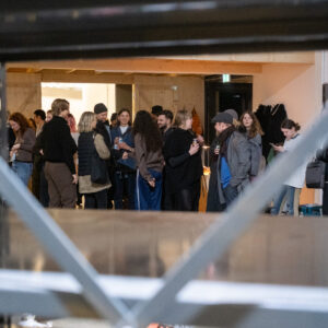 01_„Tööriistaruum, galerii” ja „Täheldusi vahetust lähedusest“ avamine EKA Galeriis_foto August Kimli_DSCF2948