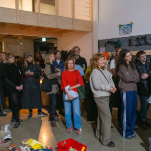 18_„Tööriistaruum, galerii” ja „Täheldusi vahetust lähedusest“ avamine EKA Galeriis_foto August Kimli_DSCF3074