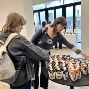 Kasulik kunst?! 2026 näituse avamine_ foto Maris Karjatse10