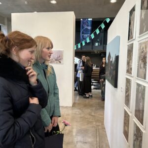 Kasulik kunst?! 2026 näituse avamine_ foto Maris Karjatse12
