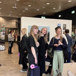 Kasulik kunst?! 2026 näituse avamine_ foto Maris Karjatse26