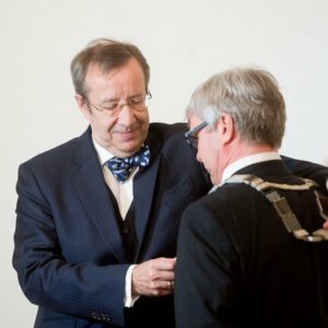 president-toomas-hendrik-ilves-soovis-mart-kalmule-joudu-ja-loomingulisust-71362389