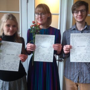 Esimesed Ott Kikkase Stipendiumi laureaadid onMaarja Mäemets (klaasi eriala);Maria Tamm (klaasi eriala);Igor Filjušin (keraamika eriala);Sander Raudsepp (keraamika eriala, pildilt puudub).