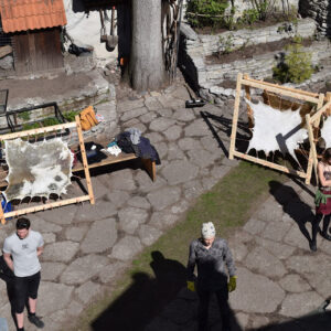 tradiotioninovation3T 398