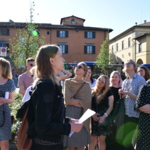 Ettekanne San Marco kiriku ees Firenzes