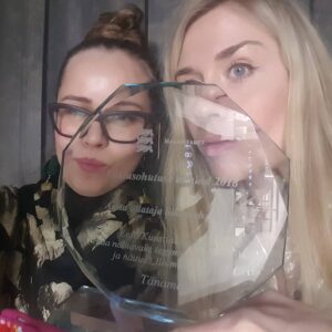 47430567_2298258837075385_738972101351833600_n (1)