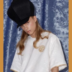 Katrin Aasmaa BRAT NADEZDA vertical