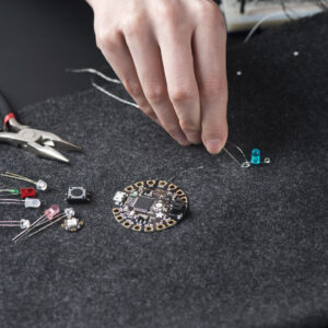 Tekstiilidisain_EKA_2019_nutilahendus